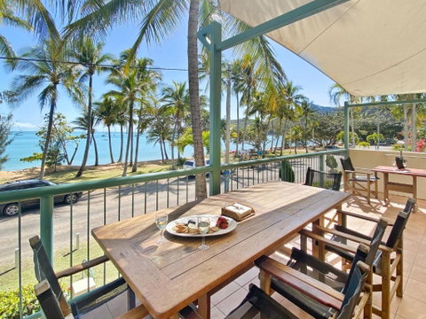 Sails On Horseshoe Apartment 4 - Australia Accommodation 0
