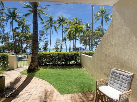 Sails On Horseshoe Apartment 5 - Australia Accommodation 0