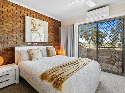 Sailz Villas Unit 4 - Australia Accommodation 3