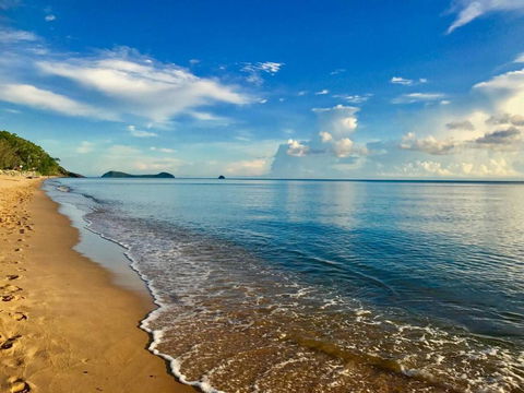 Salt & Sand - Tropical Oasis Footsteps To Beach - Australia Accommodation 3