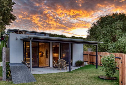 SALT Luxury Couples Bungalow - Australia Accommodation 1