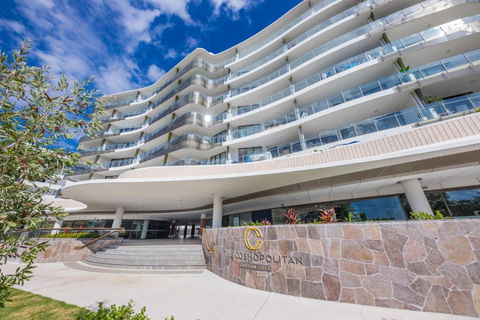 SALTWATER CALM@ The Cosmopolitan Unit 10508 - Australia Accommodation 0