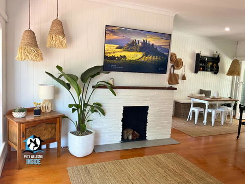 Saltwater Sunsets Seaside Haven With Ocean Views - Australia Accommodation 3