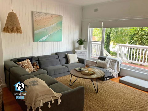 Saltwater Sunsets Seaside Haven With Ocean Views - Australia Accommodation 1