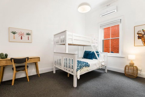 Salty Pines - 3BR House Glenelg South - Australia Accommodation 3