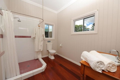 Samford Lakes - Australia Accommodation 1