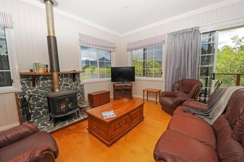 Samford Lakes - Australia Accommodation 2