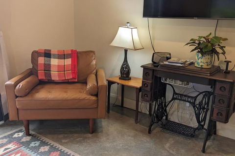 Samsara Farm Cottage - Stunning Hinterland Oasis - Australia Accommodation 2