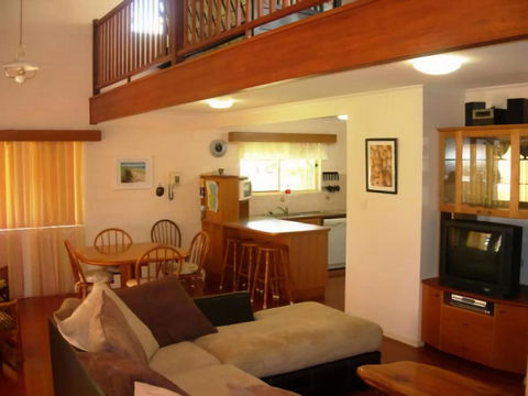 Sand Piper Cottage Rainbow Beach - Australia Accommodation 2