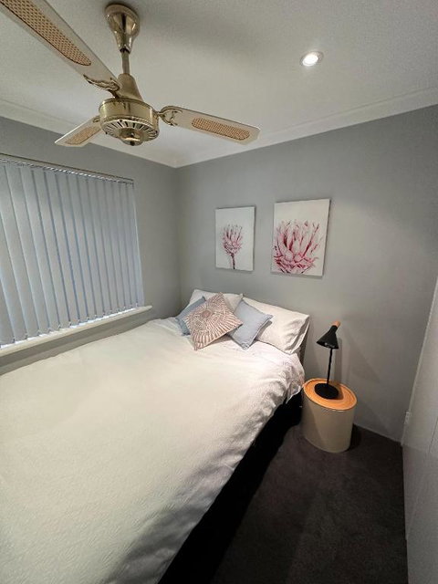 Rockingham Palace - Australia Accommodation 1
