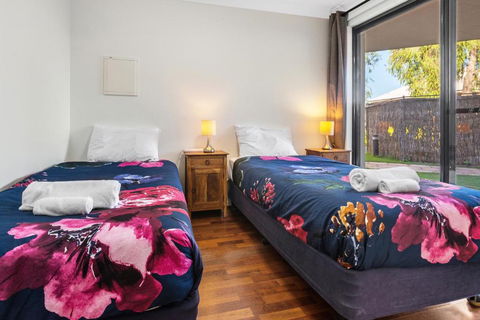 Sandbar Cape View Resort - Australia Accommodation 3