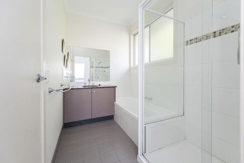 Sandpiper 5 - Close To Town And Beach - Australia Accommodation 3