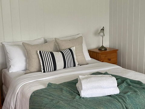 Sandpiper - Charming Beach Villa - Australia Accommodation 3