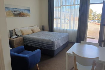 Sandpiper Motel Ulladulla with Australia Accommodation
