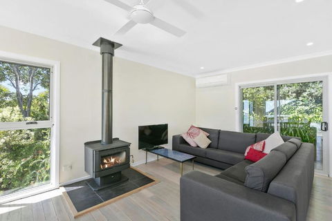 Sands End - Australia Accommodation 2