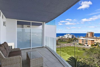Sandy Cove Apartment The Entrance 48b with Australia Accommodation