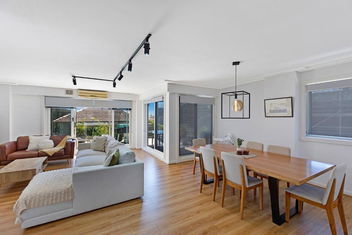 Sandy Cove Apartment The Entrance 8 with Australia Accommodation
