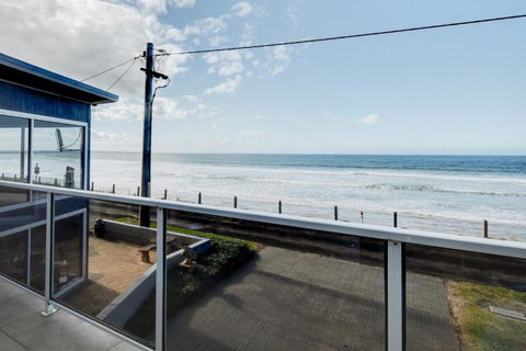 Sandy Cove - Australia Accommodation 2