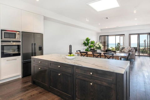 SEA FOR MILES At Semaphore To Relax & Unwind - Australia Accommodation 3