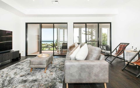 SEA FOR MILES At Semaphore To Relax & Unwind - Australia Accommodation 0