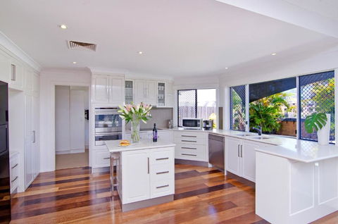 SEACLUSION 5 Bed Waterfront, Sleeps 12 - Australia Accommodation 1