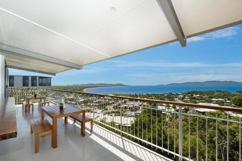 SEA-Renity On Castle Hill - Australia Accommodation 0