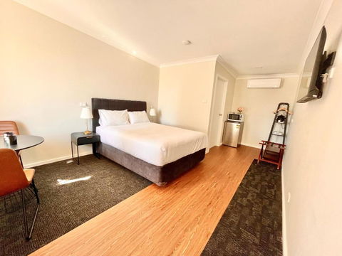 Seven Inn - Australia Accommodation 0
