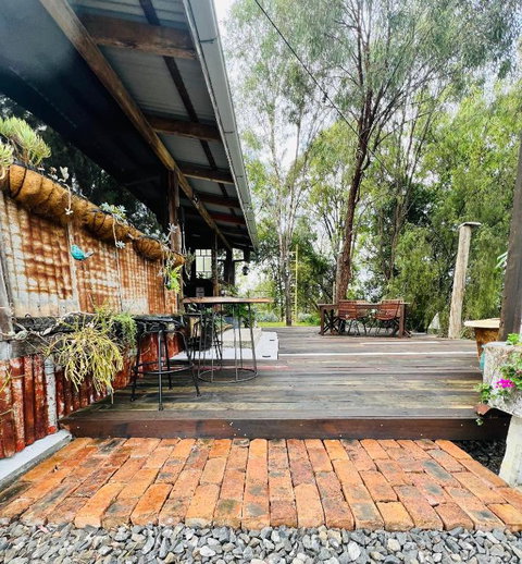 The Cabin, Ghost Gum Gully - Australia Accommodation 2