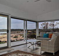 Beachside - Australia Accommodation