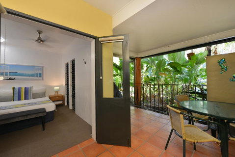Beachside @ The Reef - Australia Accommodation 3