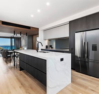 Beachside Lane - On the beach water views - Australia Accommodation