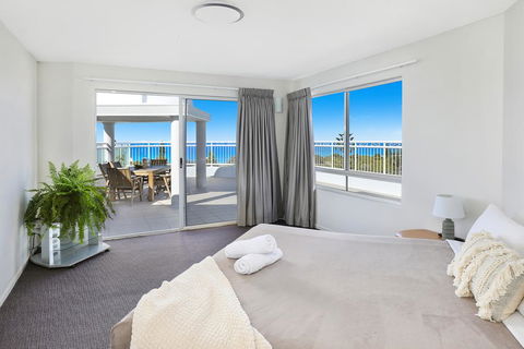 Beachside Resort Kawana Waters - Australia Accommodation 1