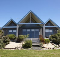 Bear Gully Coastal Cottages - Australia Accommodation