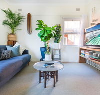 Beautiful Beach Home in Superb Location - Australia Accommodation