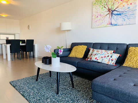 Beautiful Home Close To Shopping Mall And Train Hornsby - Australia Accommodation 3