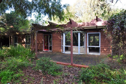 BEECHWOOD - SURF SIDE - Australia Accommodation 0