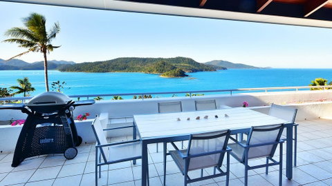 Bella Vista E9 - Ocean View Spacious 2 Bedroom With Golf Buggy - Australia Accommodation 0