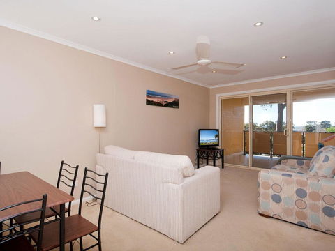 Bellima Beach House', 9 Jackson Close - Huge Duplex With Air Con And Fabulous Views - Australia Accommodation 3