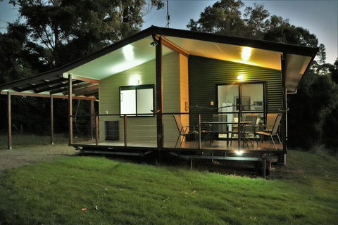 Bellthorpe Stays - Australia Accommodation 2