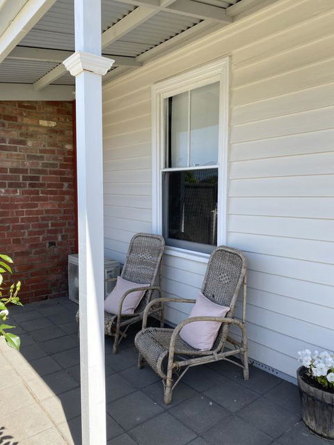 Bendigo Inner City Cottage - Australia Accommodation 0