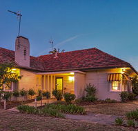 Benson House  Benson Lodge - Australia Accommodation