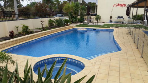 Best Western Chaffey Motor Inn - Australia Accommodation 1