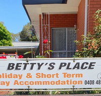 Betty's Place - Australia Accommodation