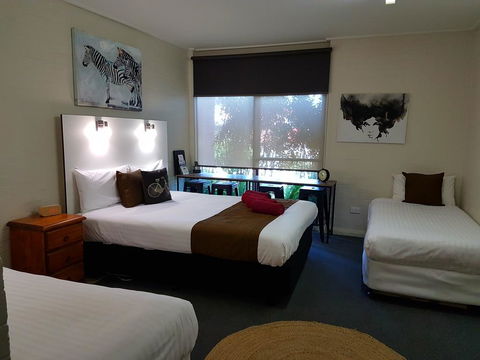 Bidgee Motor Inn - Australia Accommodation 2