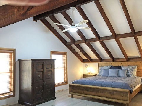Birubi Beach House' 14 Campbell Avenue - Fantastic House And Close To The Surf Beach - Australia Accommodation 1
