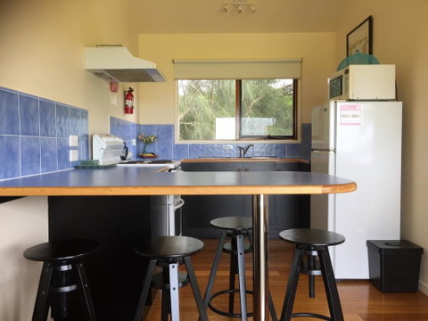 Black Cockatoo Cottages - Australia Accommodation 2