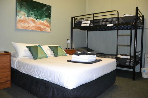 Black Diamond Lodge - Australia Accommodation 2