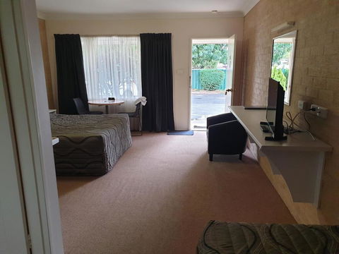Blayney Central Motel - Australia Accommodation 2