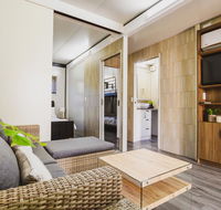 Blue Sapphire Village - Australia Accommodation