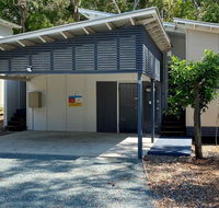 Bluewater 2 - Rainbow Shores Walk to beach private and stylish beach escape all on level - Australia Accommodation